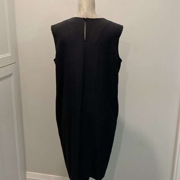 Uniqlo Black sleeveless shift dress size medium - Picture 12 of 15